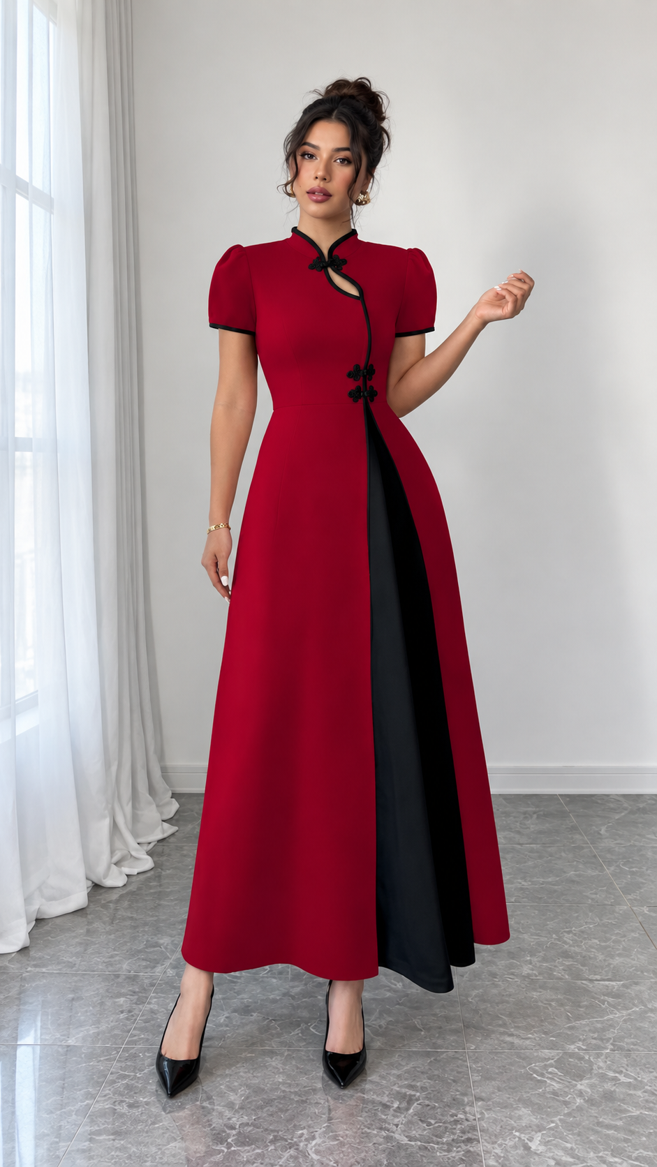 The Meiara Contrast Maxi Dress