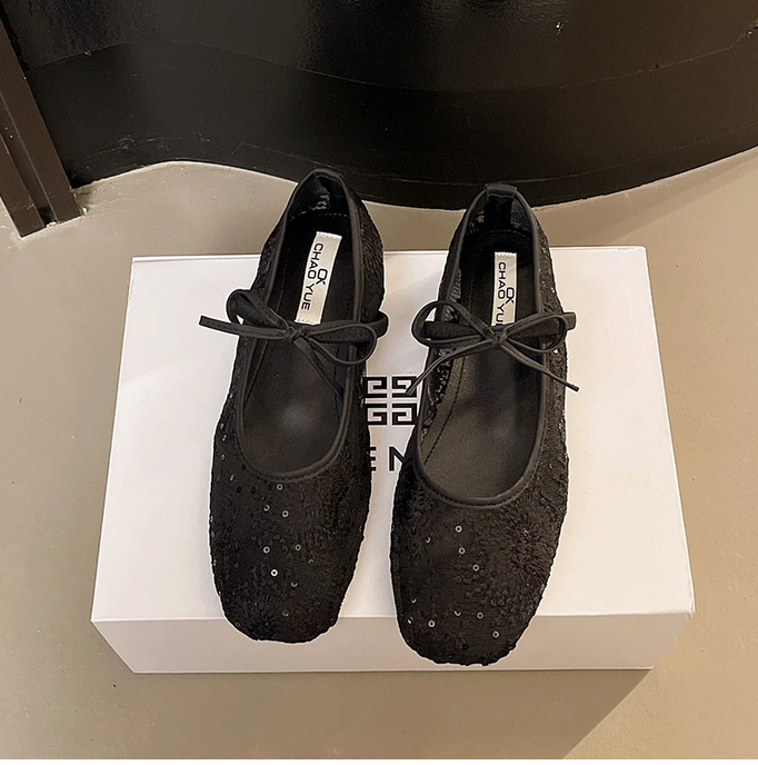 ÉLARA Lace Mary Jane Flats